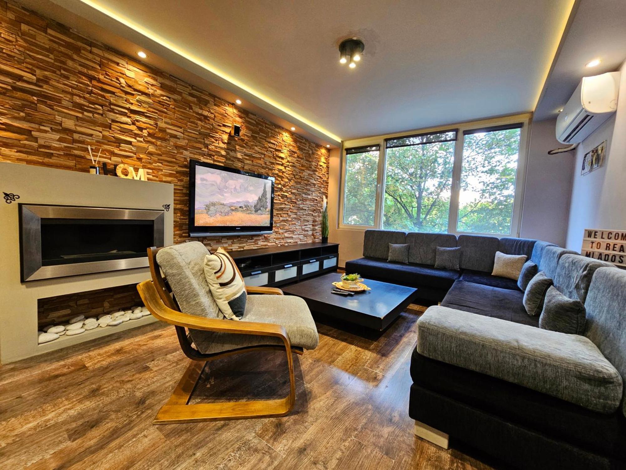 Rea Mladost - Easy Access To Metro, Ideal Location Sofia Exterior foto
